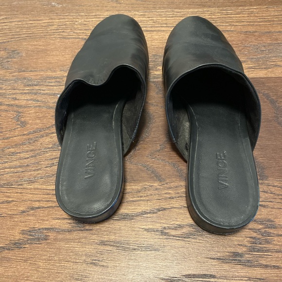 Vince Black Leather Slipper 7 - Picture 2 of 3